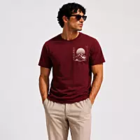 VELLORIS Signature Mountain Graphic T-Shirt – Maroon