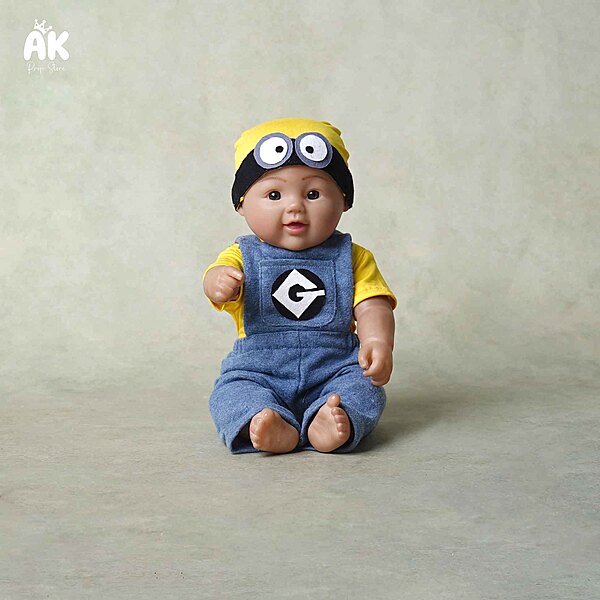 Minion Outfit