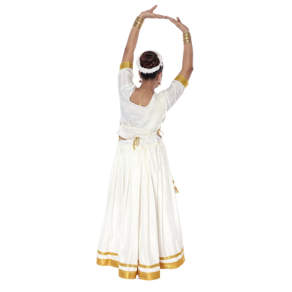 Mohiniyattam Dance Costumes Off White & Golden Border Mohiniyattam Dance Costumes Off White & Golden Border