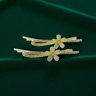 Elegant Golden Multicolor Floral Hair Clips for Women