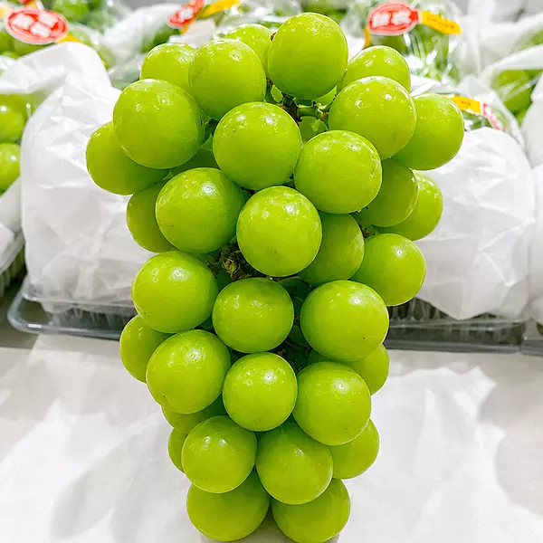 Shine Muscat Green Grapes