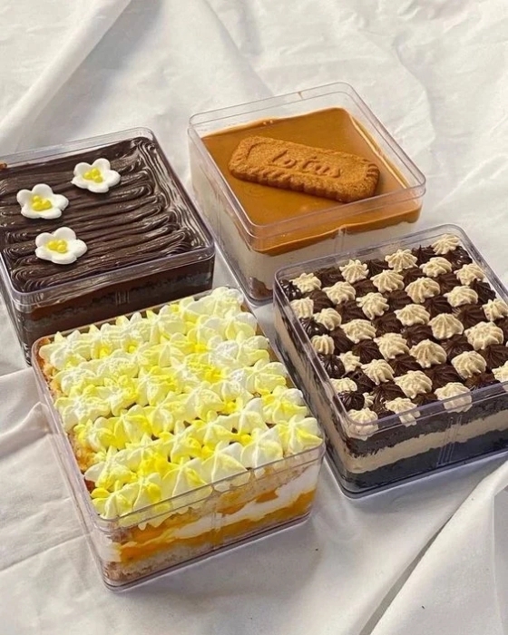 N45 Acrylic Square Dessert Box