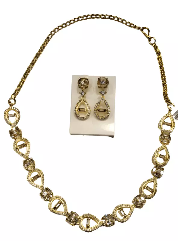 NECKLACE AD