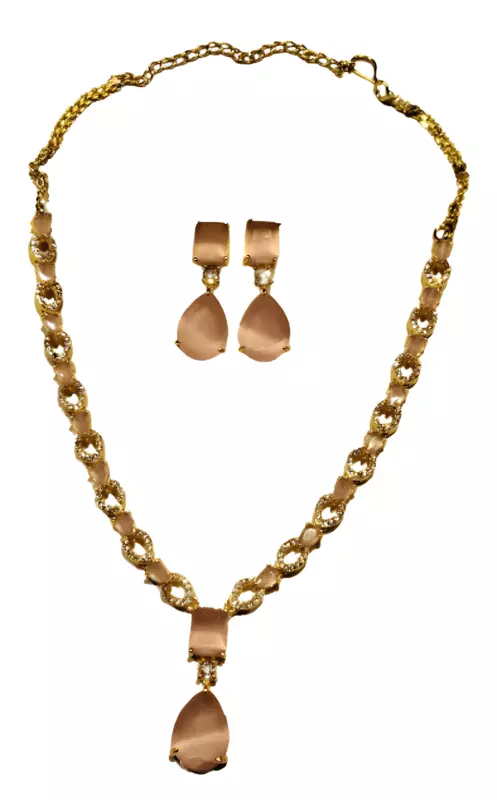 NECKLACE AD