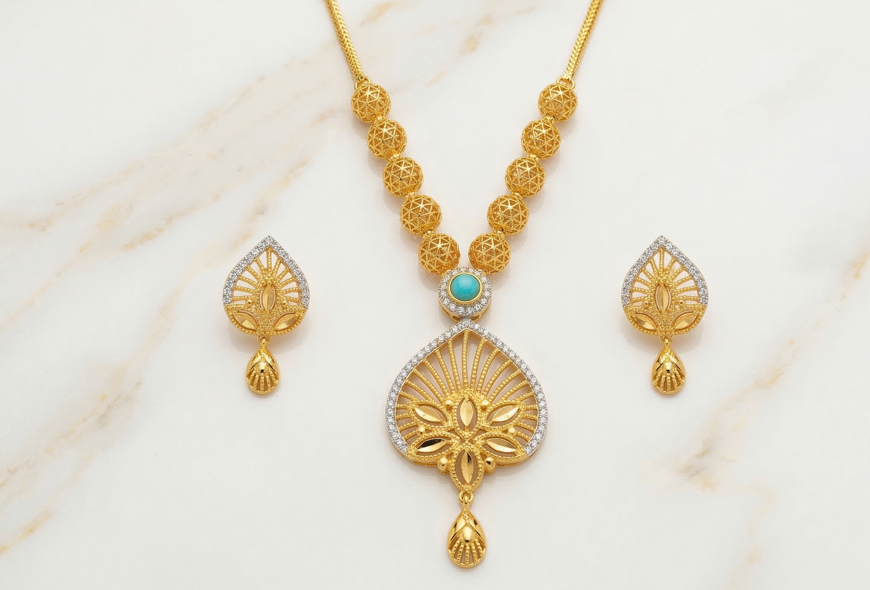 18 kt Gold Azure Lattice Necklace Set