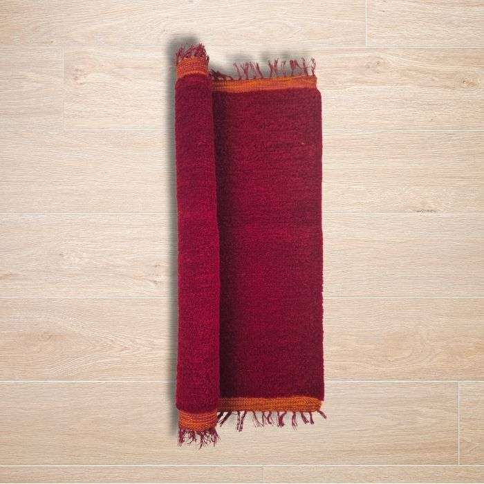 Woolen Aasana
