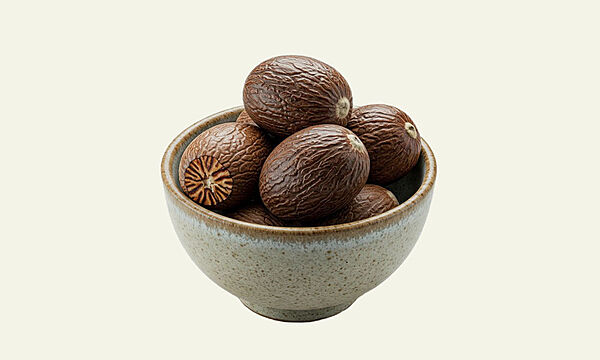 Nutmeg whole