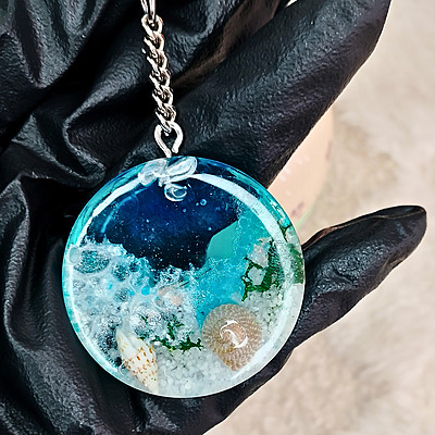 OCEAN THEMDED GLOW AT DARK KEYCHAIN