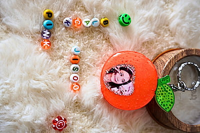 ORANGECOSPLAY/ BLACK PINK/ LISA /K-POP/PHOTO KEYCHAIN ORANGECOSPLAY/ BLACK PINK/ LISA /K-POP/PHOTO KEYCHAIN