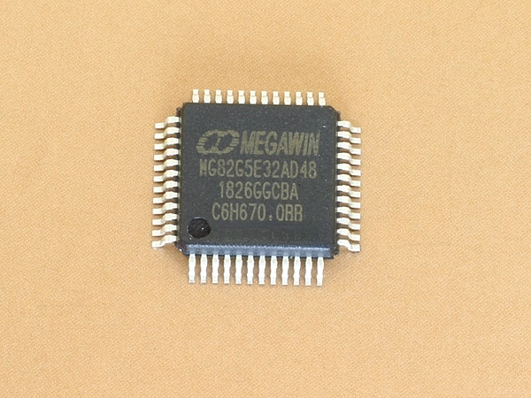 MG82G5E32 Megawin MG82G5E32AD48 LQFP48 IC