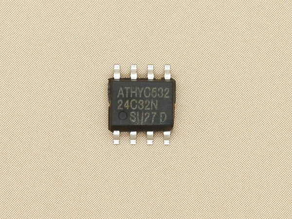 AT24C32 - SOIC8 - I2C EEPROM