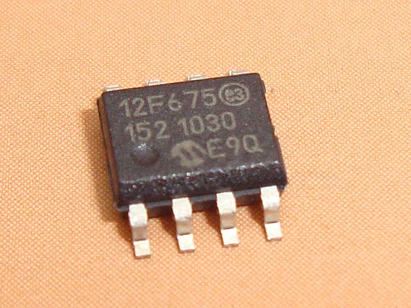 PIC12F675-I/SN SMD