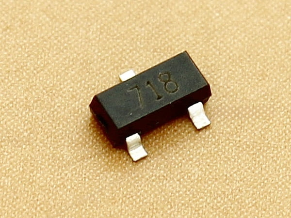FMMT718TA 718 SOT23 PNP transistor