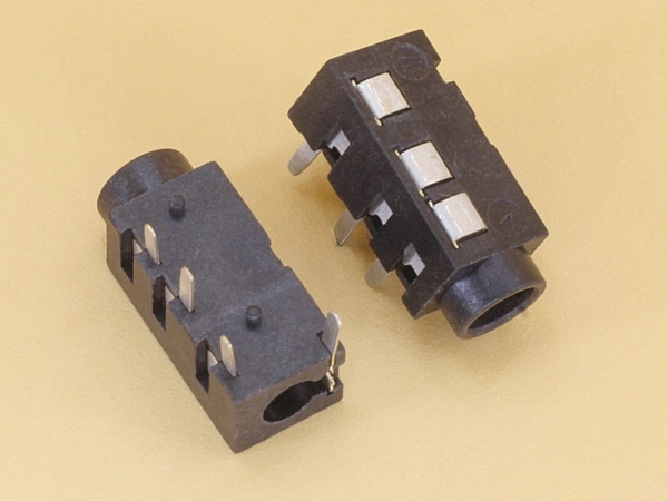 Stereo Socket 3.5mm PCB Mount 4P Through Hole