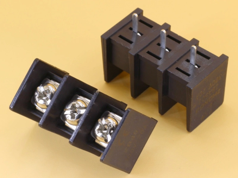3 Pin 9.5mm 300V 20A Barrier Terminal Block Screw M4