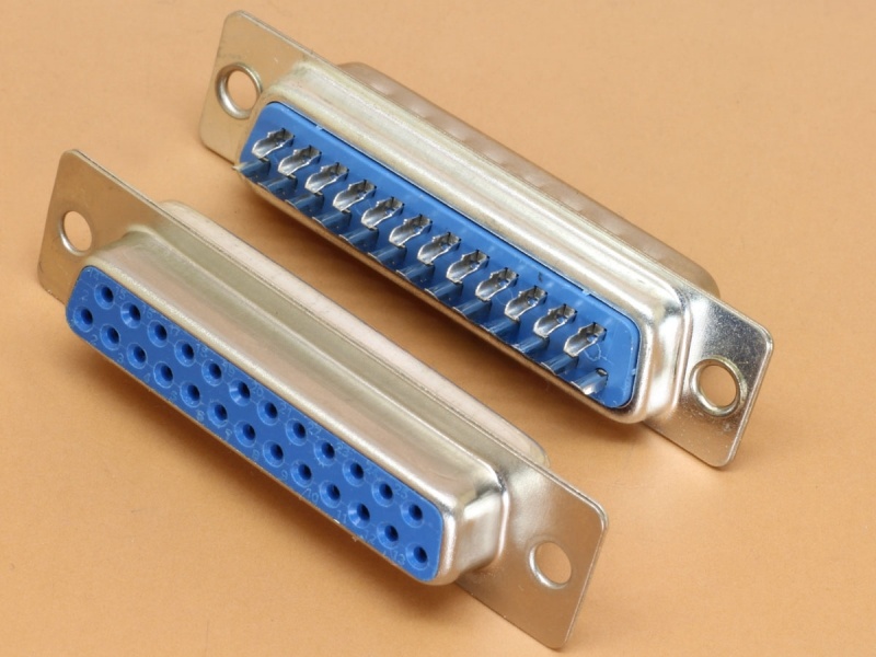 DB25 Female - Wire Solder