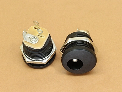 DC Socket - Black Threaded Nut Panel Mount - Suitable for 5.5x2.5mm DC Pins