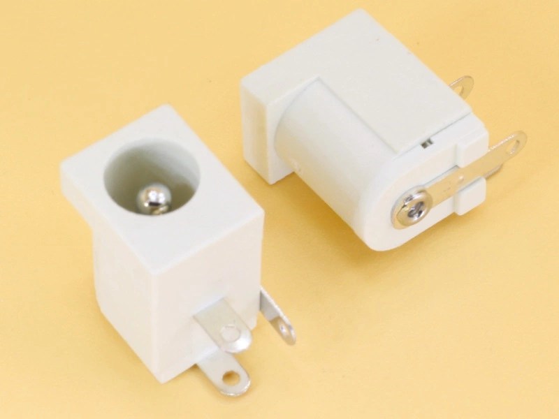 DC Socket White for 5.5x2.5mm DC Pins