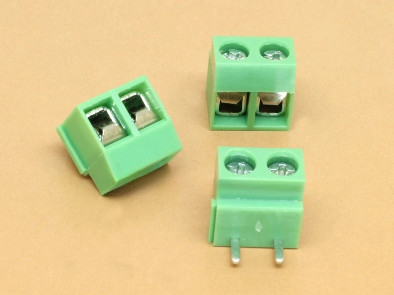 2 Pin 5mm 10A Screw Terminal Light Right Angle