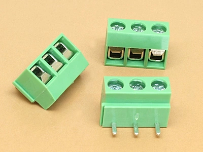 3 Pin 5mm 10A Screw Terminal Light Right Angle