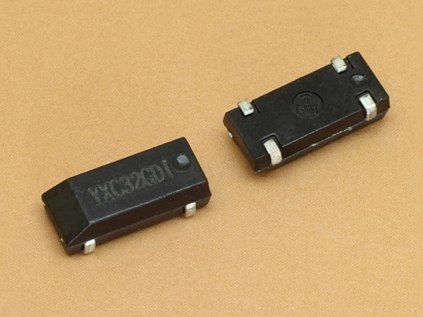 32.768 Khz SMD Crystal YXC YSX306GA 8.0 x 3.8 mm