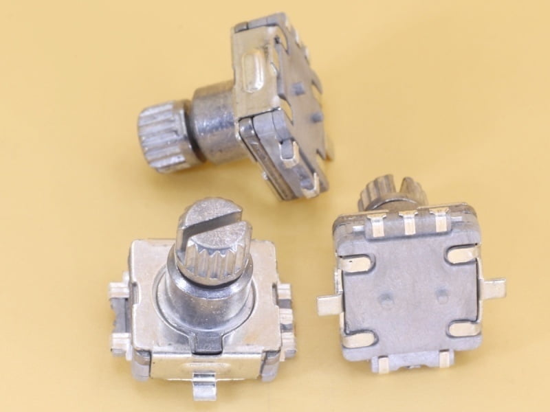 Rotary Encoder EC11 SMD Knurled Shaft 10mm