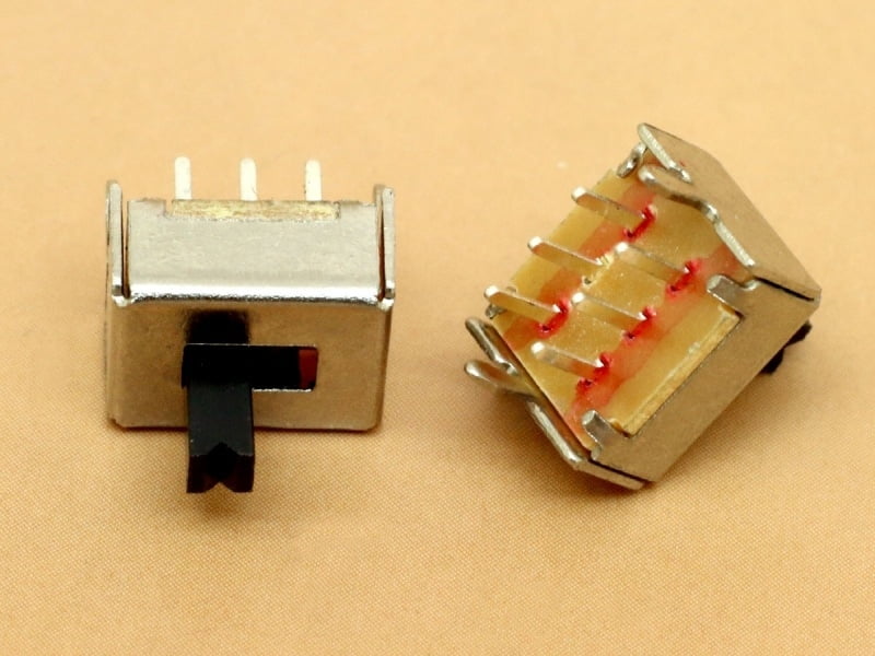 Slide Switch TH Vertical - 6 pins - 2 circuits - 2 positions