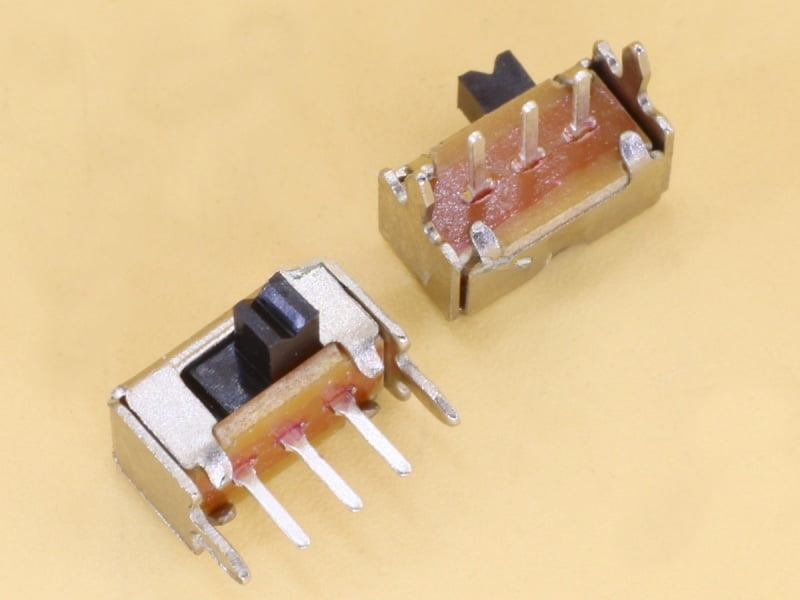 Slide Switch TH Horizontal - 3 pins - 1 circuits - 2 positions Knob 2mm