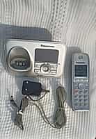 Panasonic KX-TG3721SX 2.4GHz Digital Cordless Landline Phone (Black & Silver) Panasonic KX-TG3721SX 2.4GHz Digital Cordless Landline Phone (Black & Silver)