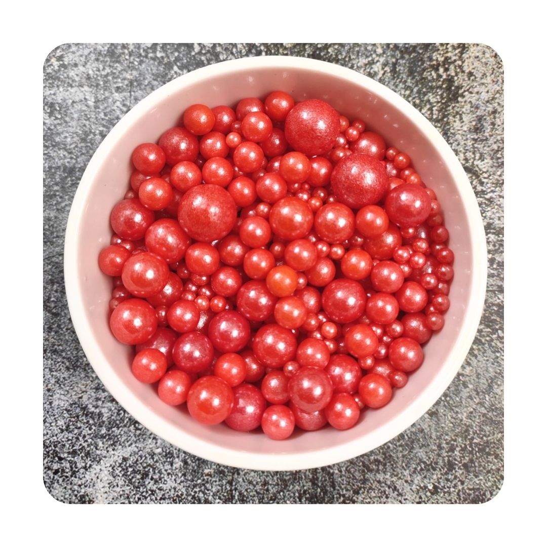 Red pearls sprinkles