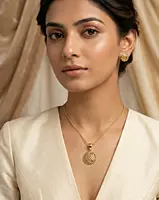 18 kt Gilded Gold Leaf Silhouette Pendant Set