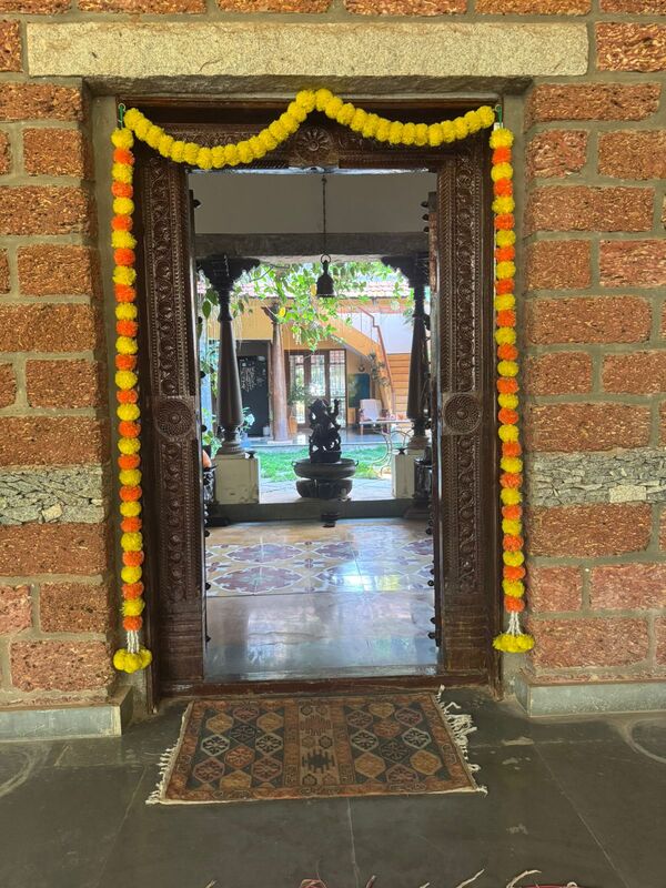 Moonster's Miss Serendipity Home Off Yelahanka Bangalore
