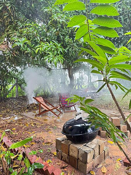 Moonster's Miss Serendipity Cottage Off Yelahanka Bangalore