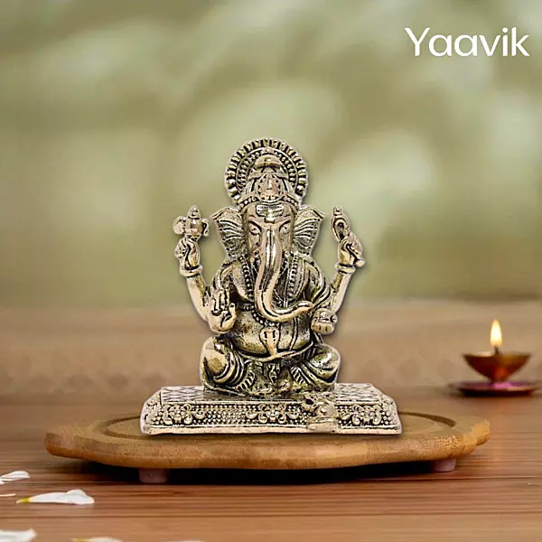 Lord Ganesha – Classic Devotion | Fine Brass | 1.8”