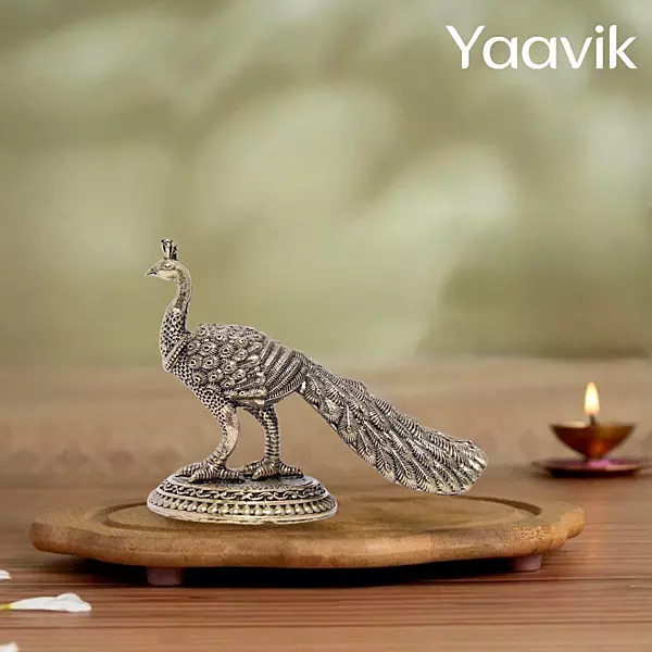 Standing Peacock – Majestic Presence | Fine Brass | 2.5”