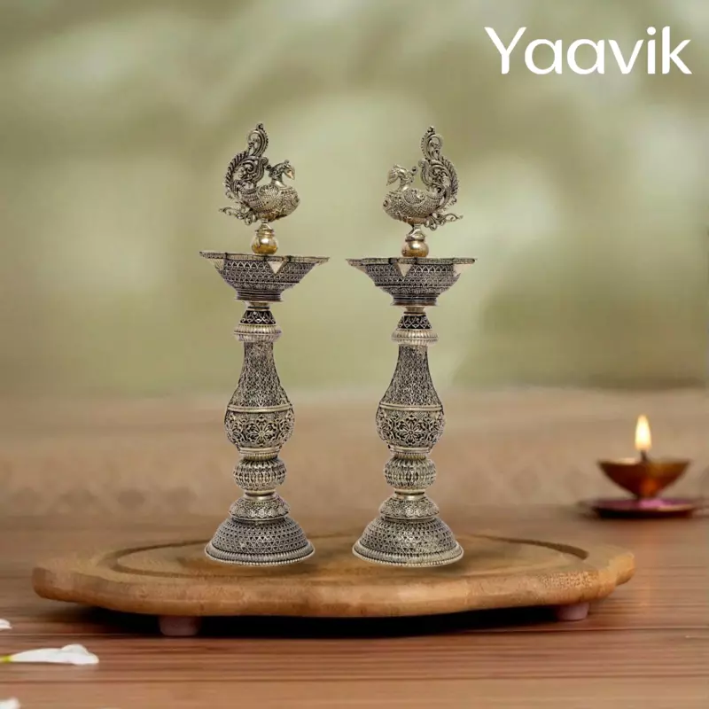 Annapatchi Vilakku (Crowned) – Auspicious Radiance | Fine Brass | Pair | 7.6”