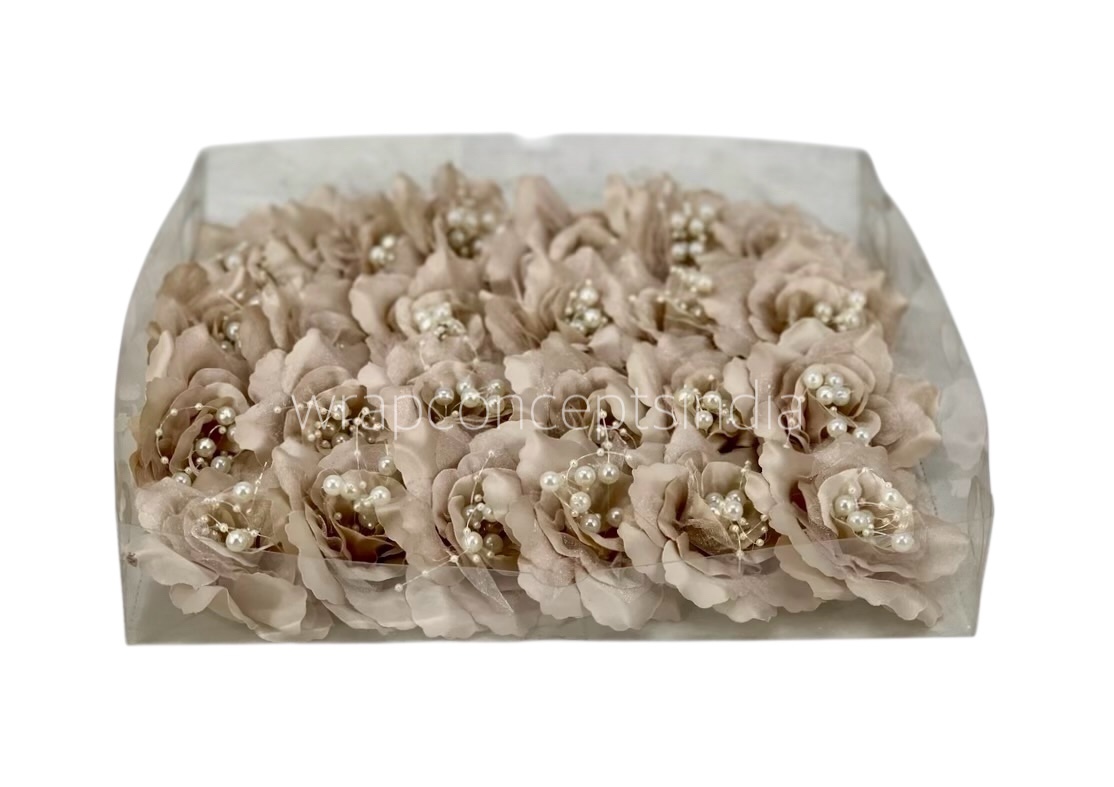 Beige Gold Rose With Pearls Center