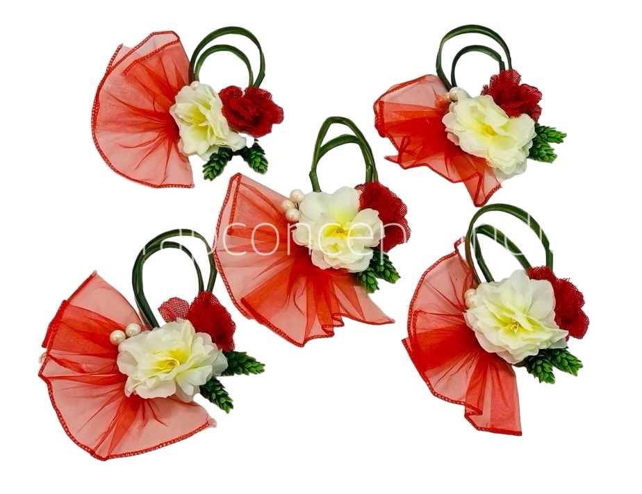 Ivory Petunia with Red Jute Rose Ready Bunch