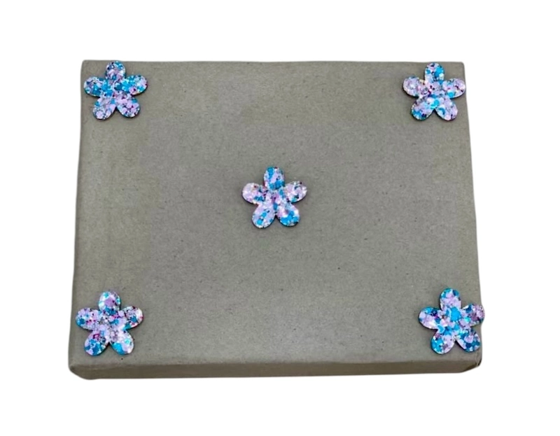 Iridiscent Flower Accessory