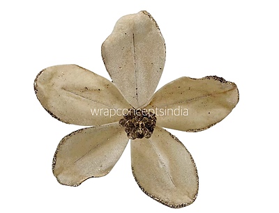 Velvet Flower with Gitter Pine Center