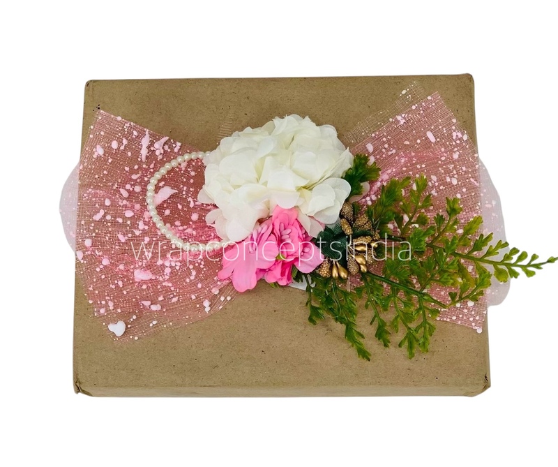 Ivory & Pink Flower Ready Bunch