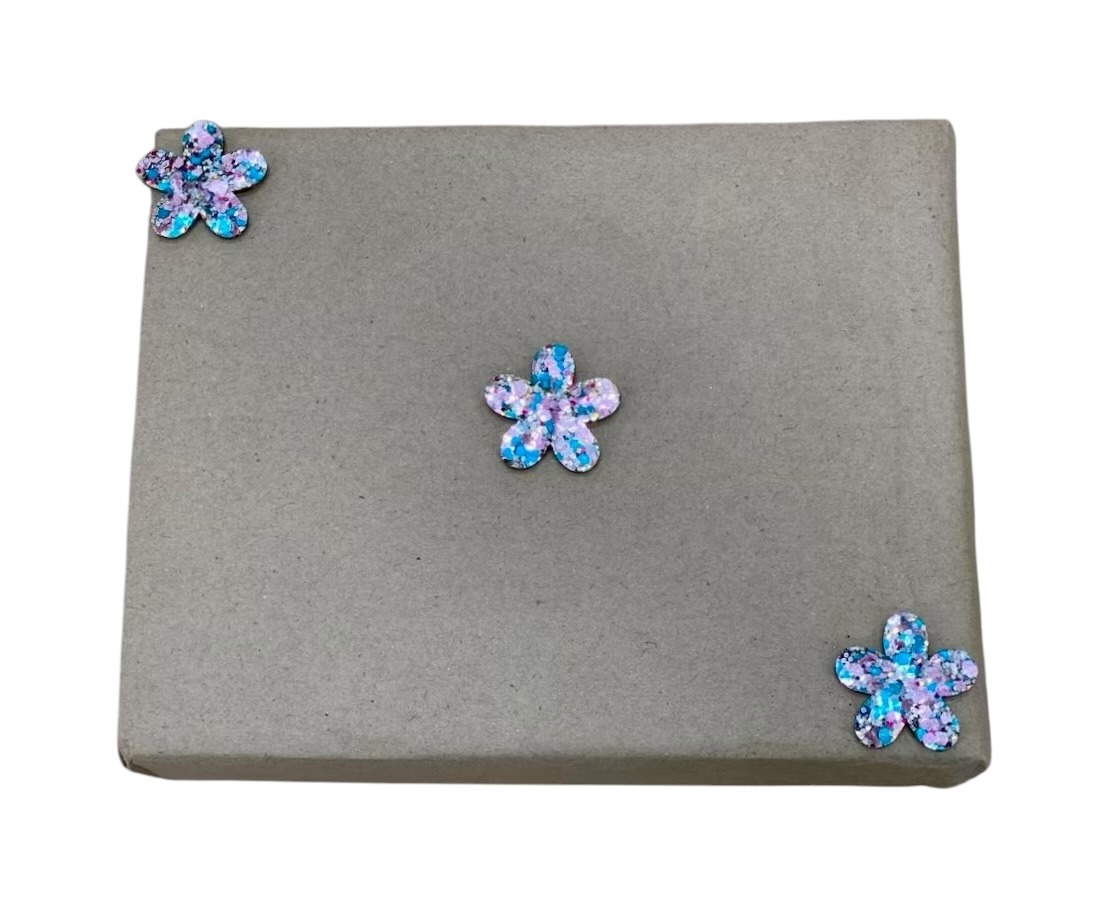 Iridiscent Flower Accessory