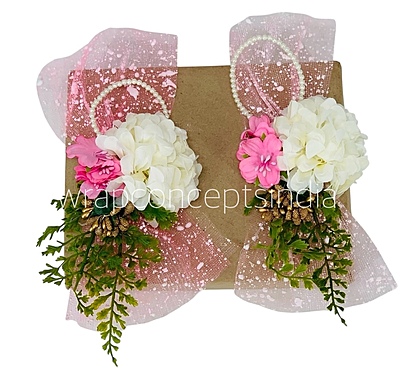 Ivory & Pink Flower Ready Bunch
