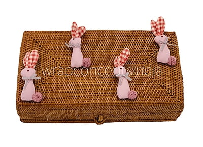 Bugs Bunny - Beige/ Pink