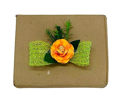 Rose Ready Bunch with Stretch Ribbon