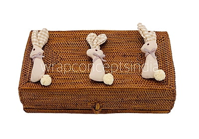 Bugs Bunny - Beige/ Pink