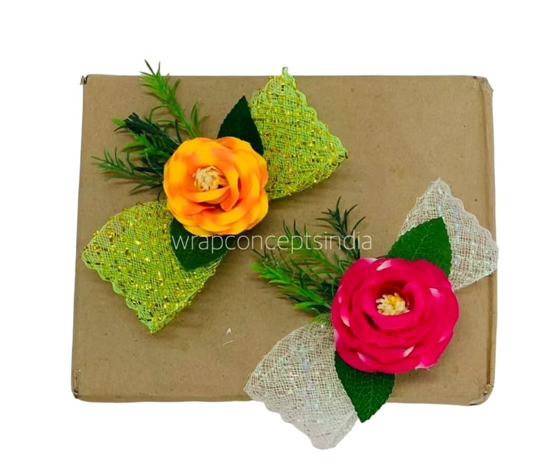 Rose Ready Bunch with Stretch Ribbon