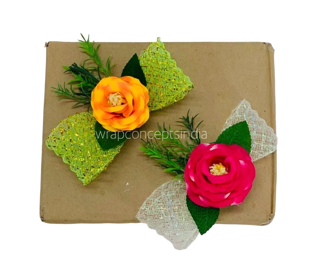 Rose Ready Bunch with Stretch Ribbon