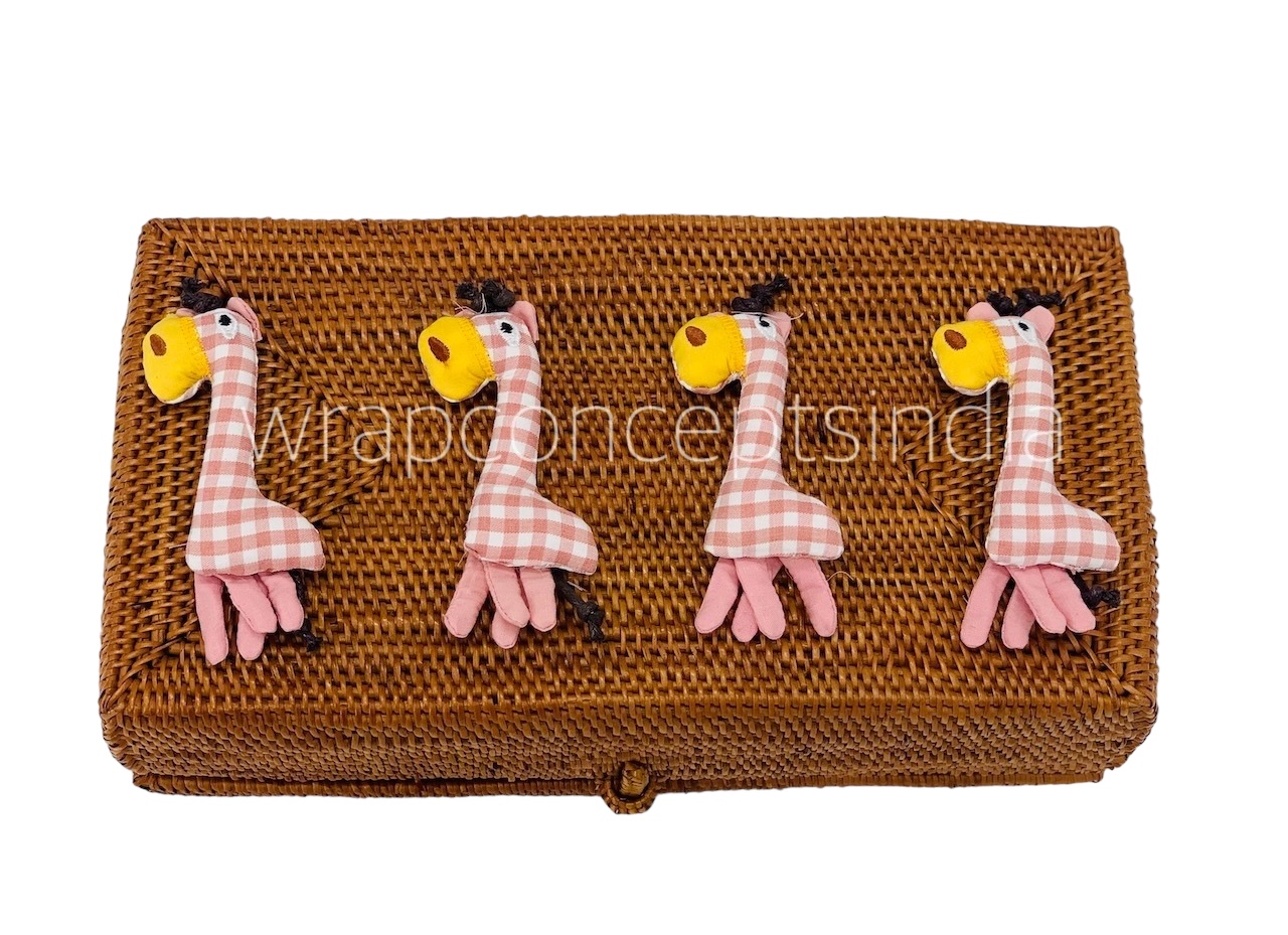 Plaid Giraffe - Pink / Mustard