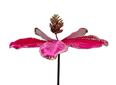 Velvet Flower with Gitter Pine Center